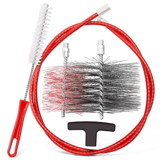 Un juego de limpieza de estufa y pélets con dos cepillos de conducto, un cable flexible y un mango M12